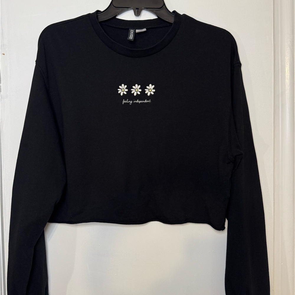 H&M Black Long Sleeve Cropped Shirt